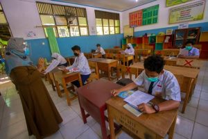 Pemerintah Salurkan Bantuan Subsidi Upah Bagi Tenaga Pendidik Non-PNS