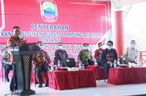 Terima SK Dari Bupati Lamsel, 356 CPNS Lamsel Januari Sudah Bisa Terima Gaji