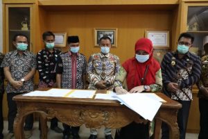 Pemkab Lamsel Hibahkan Aset  Tanah Kepada MAN 1 dan MTs N 1 Kalianda 