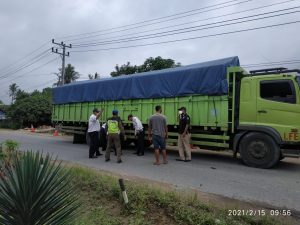 Dishub Lamsel Lakukan Pembinaan Pengendara Bermuatan Melebihi Tonase