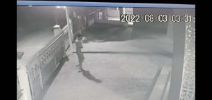 Pencuri Kotak Amal Masjid Al Ikhlas Terekam CCTV