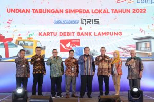 Launching Qris dan Kartu Debit Bank Lampung Permudah Nasabah Melakukan Pembayaran Digital