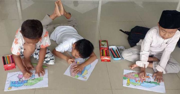 Risma Al Ikhlas Gelar Lomba Mewarnai dan Adzan