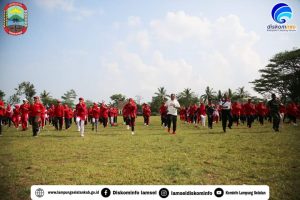 Bupati Lamsel Senam Jantung Bersama Masyarakat Kecamatan Seragi