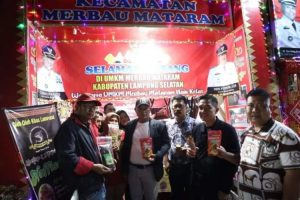 Bupati Lampung Selatan Menyambangi Stand hingga Joget Bareng di Konser Dangdut Koplo Lampung Selatan Festival 2022.