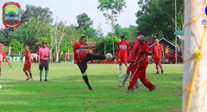 Tim Sepak Bola Red Brother  Hajar Tim APDESI Kecamatan Merbau Mataram 8-1