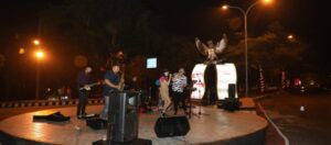Hidupkan Suasana Malam di kota Kalianda, Bupati Lamsel Inisiasi Live Musik Bersama Masyarakat