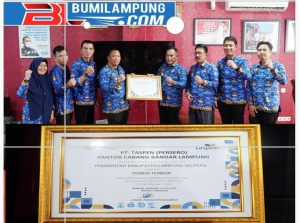 Kabupaten Lamsel Dapat Penghargaan Terbaik Pengiriman Data Gaji se-wilayah Propinsi Lampung