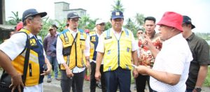 Nanang Ermanto Tinjau Saluran Irigasi Yang Akan Di Normalisasi Di Bandar Agung