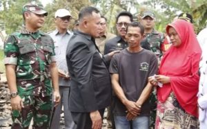 Nanang Ermanto Bantu Korban Kebakaran di Kecamatan jati Agung