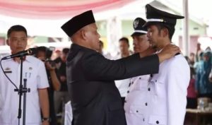 Bupati Lampung Selatan Lantik Kepala  Desa Bangun Sari dan Kepala Desa Wawasan
