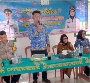 Pemkam Datar Bancong Gelar Pelantikan dan Pengambilan Sumpah Jabatan Perangkat Kampung yang Baru
