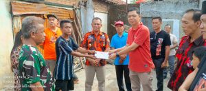 Aksi Solidaritas, Pemuda Pancasila Kabupaten Waykanan Bantu Warga Kayu Batu Korban Kebakaran