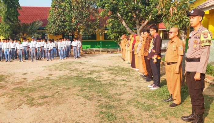 Police Goes To School, Bhabinkamtibmas Binluh di SMKN 1 Pakuan Ratu