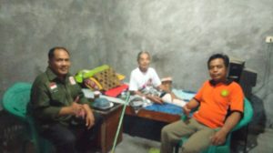 Disela Sela Sosialisasi IPWK M,Akyas Kunjungi Warga Yang Sedang Sakit