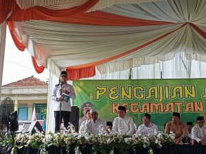Bupati Way Kanan Hadiri Pengajian di Kecamatan Banjit