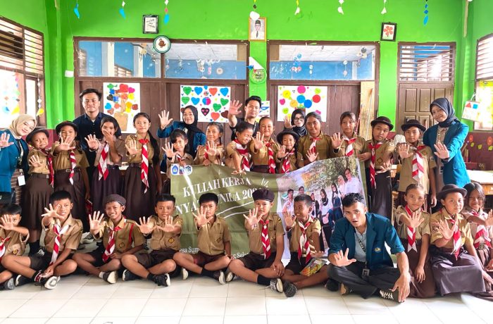 Mahasiswa Unila KKN ke SDN Sumbernadi Suluh Stop Bullying ke Siswa