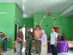 Terharu Terima BLT DD, Masdalena Terima Kasih Pak Awaludin Kakam  Tiuh Balak II.