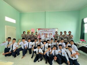 Hari Jadi Polwan Ke- 76 RI, Polwan Goes To School Ajak Pelajar Tingkatkan Kesadaran Hukum