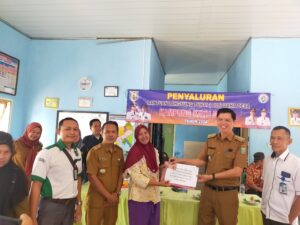 Kampung Kayu Batu Salurkan BLT DD Untuk Bulan Oktober-Desember