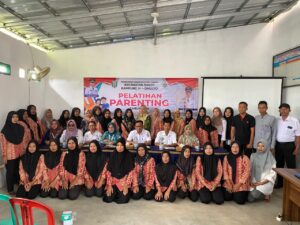Pemerintah Kampung Donomulyo Mengadakan Pelatihan Parenting tahun 2024