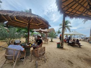 Libur Tahun Baru 2025, Pantai Sanggar Beach Jadi Tempat Favorit Wisatawan