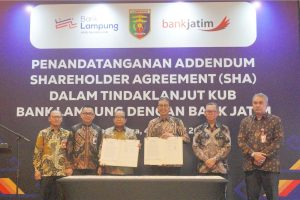 Bank Lampung Teken Addendum Shareholder Agreement dengan Bank Jatim  