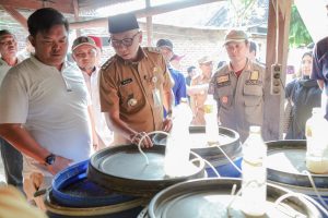 Dialog dengan Petani di Lampung Timur, Tinjau Penggilingan Padi dan Produksi Pupuk Organik