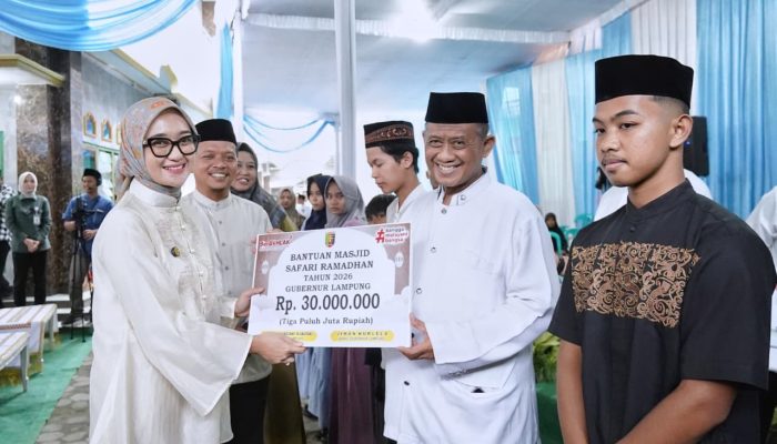 Safari Ramadan di Pringsewu, Wagub Beri Bantuan Sosial, Infrastruktur, hingga Sembako