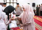 Pengajian Akbar Al-Hidayah Pesawaran Berbagi Bersama Anak Yatim dan Dhuafa di Bulan Suci 