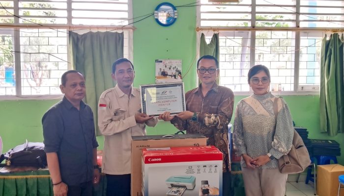 PTPN I Regional 7 Salurkan Bantuan Pendidikan Rp58,5 Juta di OKU