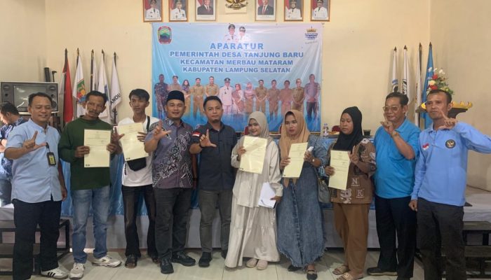 PTSL Permudah Warga, 100 Sertifikat Dibagikan di Tanjung Baru